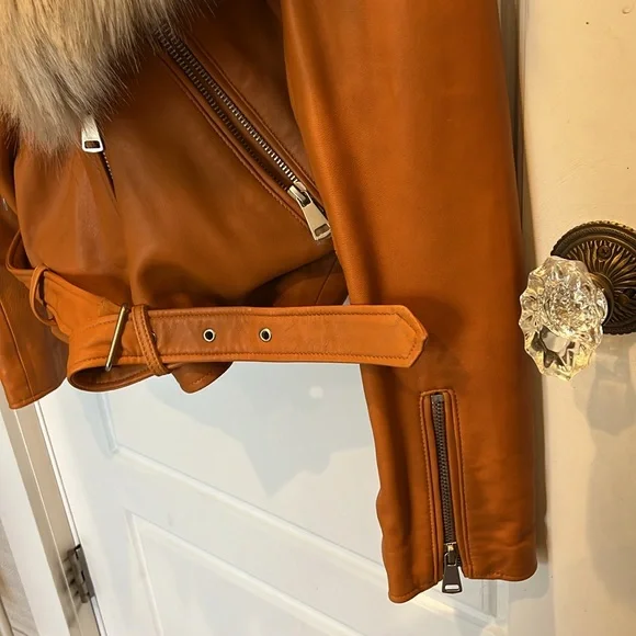 Amaryllis Leather coat with faux collar - Picture 7 of 8